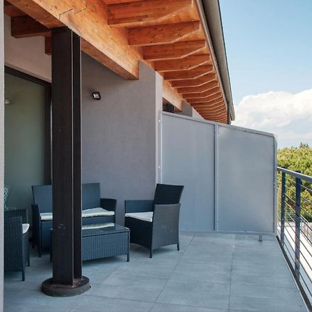 Apartamento Residenza Puoti Peschiera del Garda Exterior foto