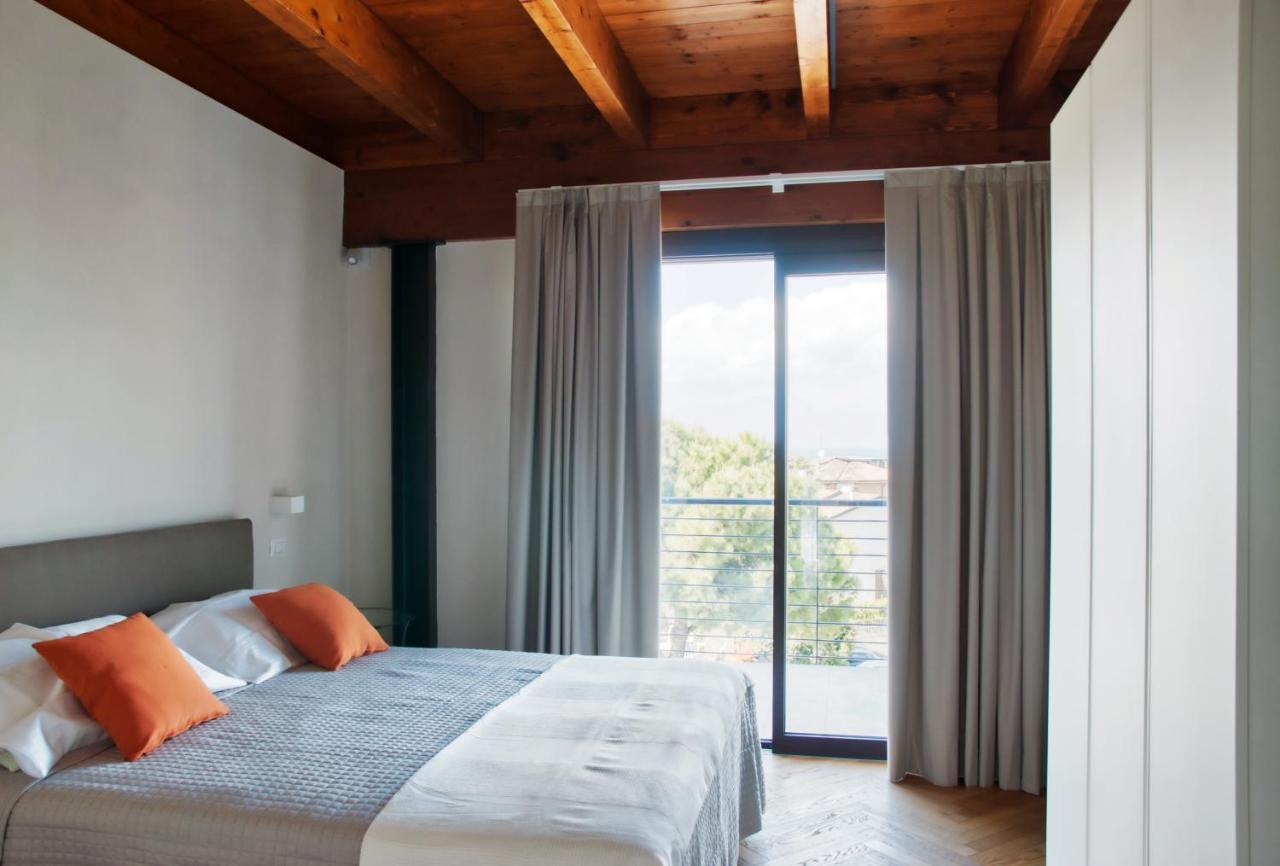 Apartamento Residenza Puoti Peschiera del Garda Exterior foto